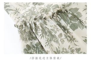 文藝與時尚的交織 論木耳邊長款雪紡連衣裙的藝術(shù)表達